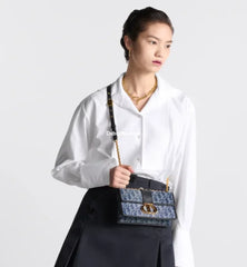 30 Montaigne East-west Bag With Chain