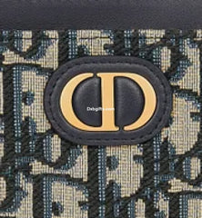 30 Montaigne Lavender Wallet