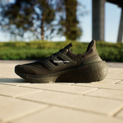 Ad Ultraboost Light Black