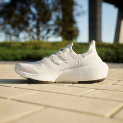 Ad Ultraboost Light White