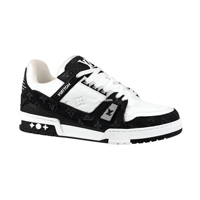 Iv Trainer Black White