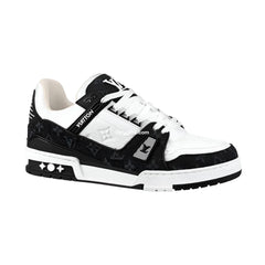 Iv Trainer Black White