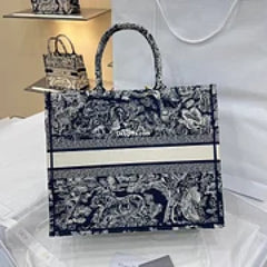 Large Dr Book Tote M1286