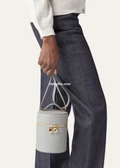 Loro P Extra Case Medium Textured Calfskin