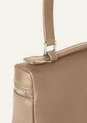 Loro P Extra Pocket L19 Grained Calfskin