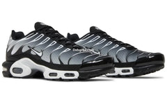 Nk Am Plus 'black Metallic Silver'