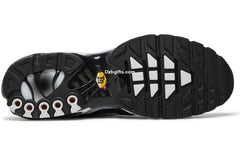 Nk Am Plus 'black Metallic Silver'