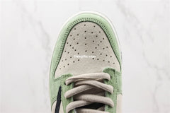 Nk Dnk Low TrvSct X Playstation Oil Green