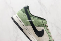 Nk Dnk Low TrvSct X Playstation Oil Green