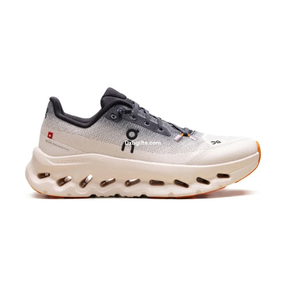 On Cloudtilt "Beige/purple"