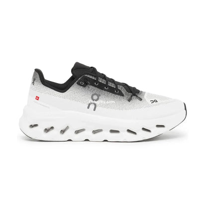 On Cloudtilt "Black/ivory"