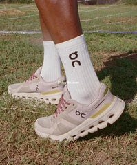 On Running Cloudrunner 2 Walkgood La Sand Flax